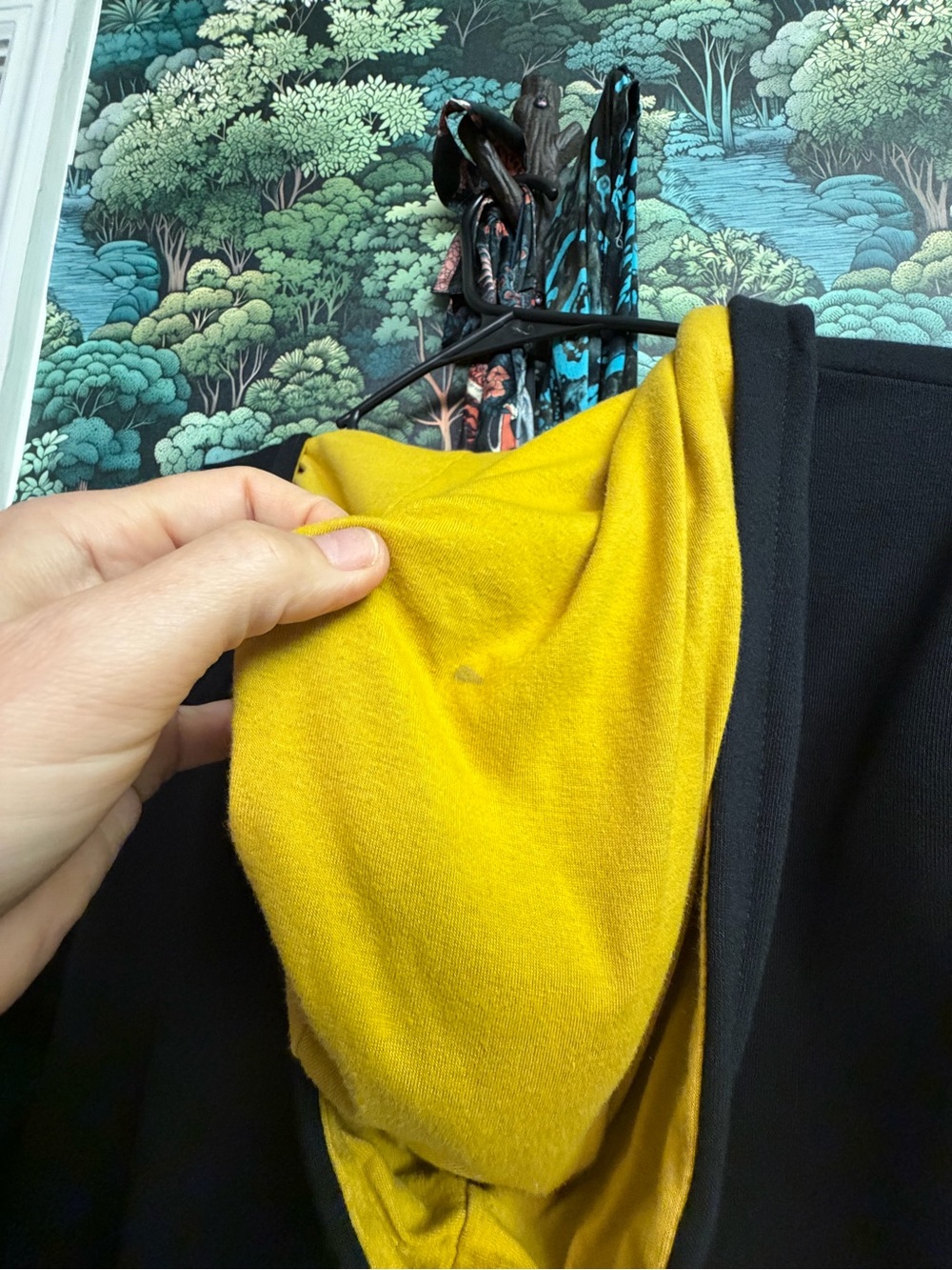 Harry Potter Hufflepuff Robe - Picture 9 of 9